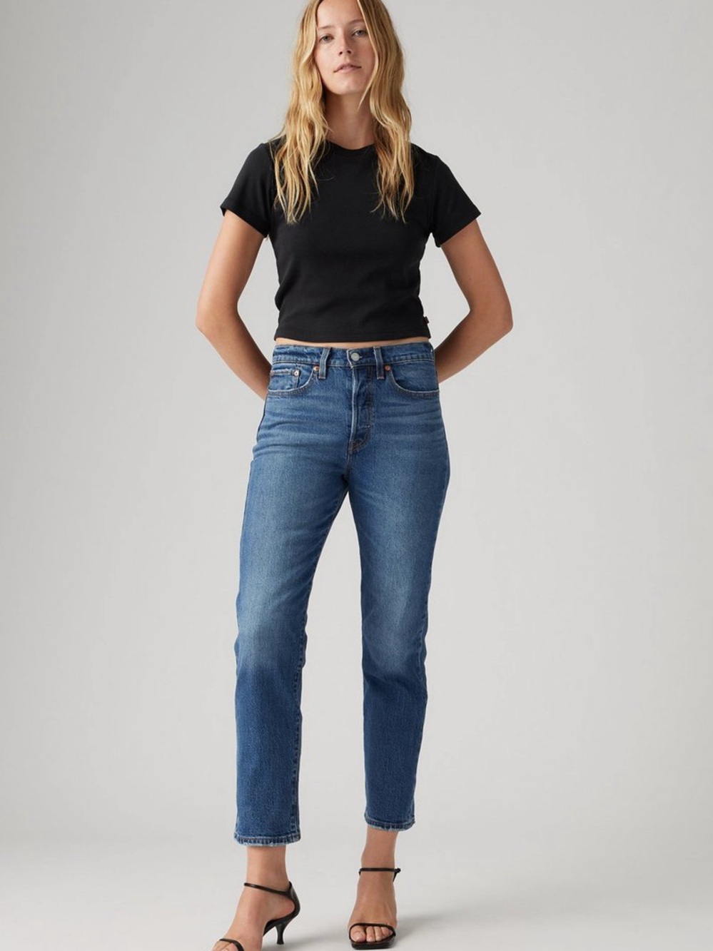 Levi’s Wedgie Straight Ankle Jean 
Women’s size 28 x 28